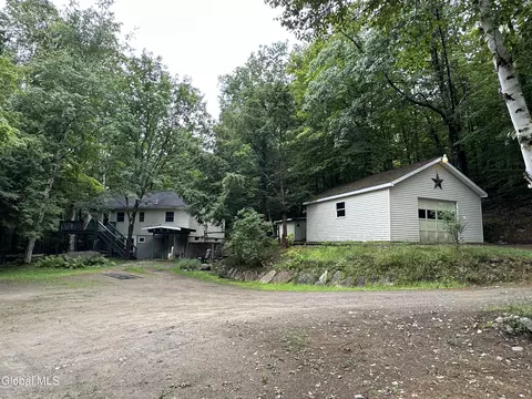 24 Hollow Hvn, Hague, NY 12836