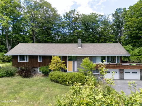 148 High St, Cobleskill, NY 12043