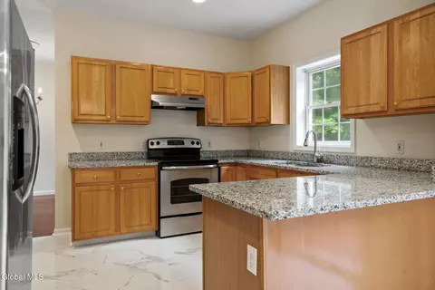 57 Willowbrook Ter, Clifton Park, NY 12065 photo 19
