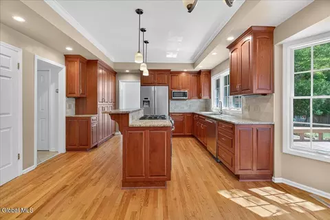 120 Darroch Rd, Delmar, NY 12054 photo 16