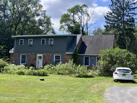 1311 Division St, Ballston Lake, NY 12019