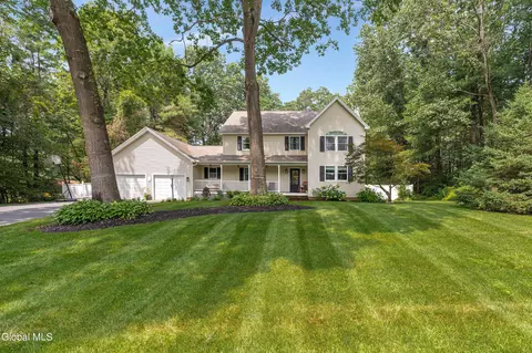 22 Oak View Dr, Moreau, NY 12828