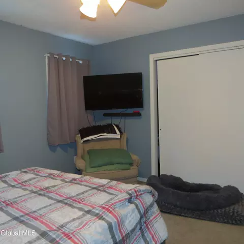455 Chiswell Rd, Schenectady, NY 12304 photo 23