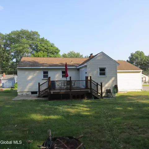 455 Chiswell Rd, Schenectady, NY 12304 photo 5