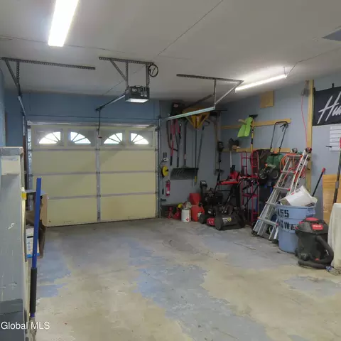 455 Chiswell Rd, Schenectady, NY 12304 photo 33