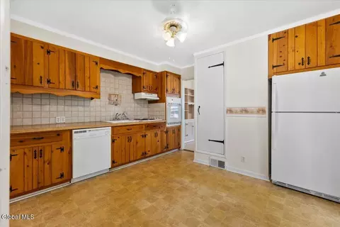 304 Howell St, Schenectady, NY 12303 photo 12