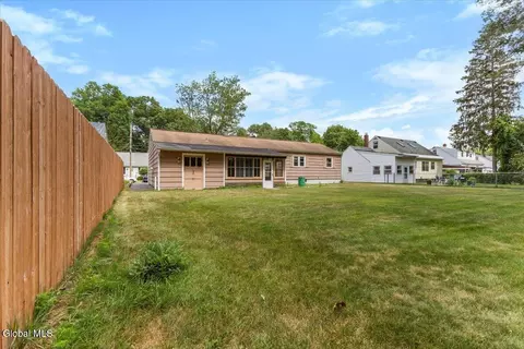 304 Howell St, Schenectady, NY 12303 photo 31