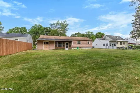 304 Howell St, Schenectady, NY 12303 photo 30