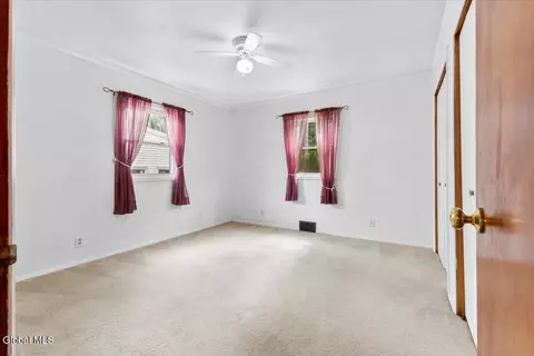 304 Howell St, Schenectady, NY 12303 photo 16