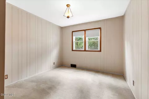 304 Howell St, Schenectady, NY 12303 photo 18