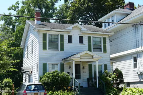 808 Lancaster St, Albany, NY 12203