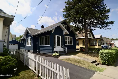 905 Shaw St, Utica, NY 13501