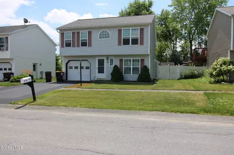 25 Myers Ln, Schuylerville, NY 12871