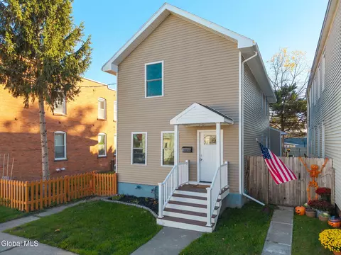1006 24th St, Watervliet, NY 12189
