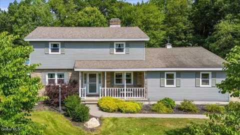 40 Sue Ln, Hudson Falls, NY 12839