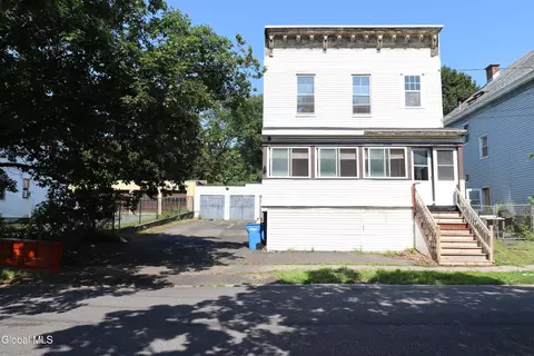 530 N Pearl St, Menands, NY 12204