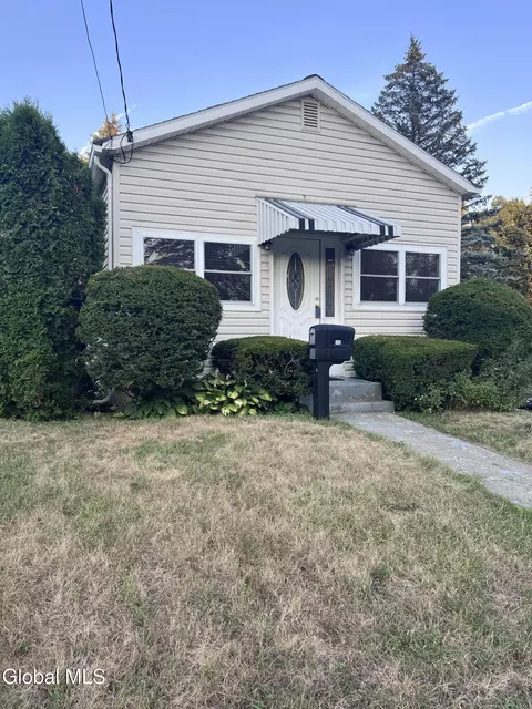 1712 Helderberg Ave, Schenectady, NY 12306