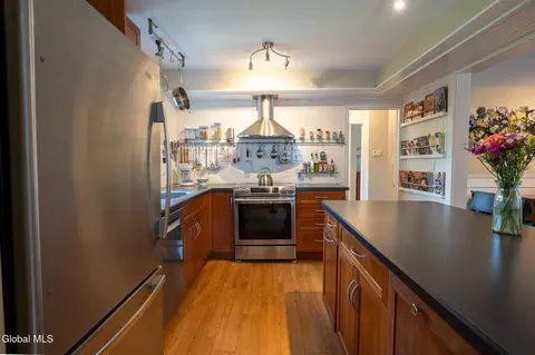 Kitchen - 24 Greenleaf Dr, Delmar, NY 12054 photo 3 of 4