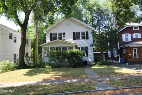 24 Bancker St, Albany, NY 12208