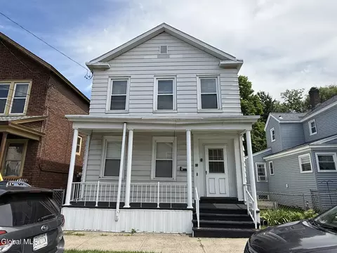 45 2nd Ave, Rensselaer, NY 12144