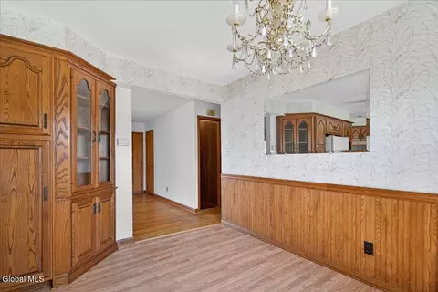 13 Bertone Dr, Schenectady, NY 12306 photo 17