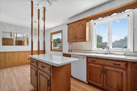 13 Bertone Dr, Schenectady, NY 12306 photo 11
