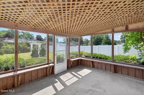13 Bertone Dr, Schenectady, NY 12306 photo 33