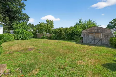 13 Bertone Dr, Schenectady, NY 12306 photo 40