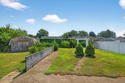 13 Bertone Dr, Schenectady, NY 12306 photo 41