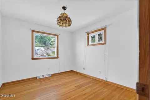 13 Bertone Dr, Schenectady, NY 12306 photo 29