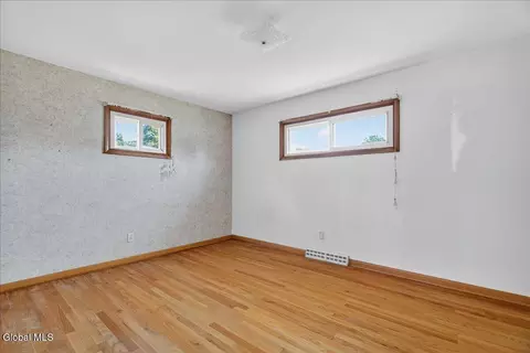 13 Bertone Dr, Schenectady, NY 12306 photo 20