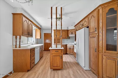 13 Bertone Dr, Schenectady, NY 12306 photo 18
