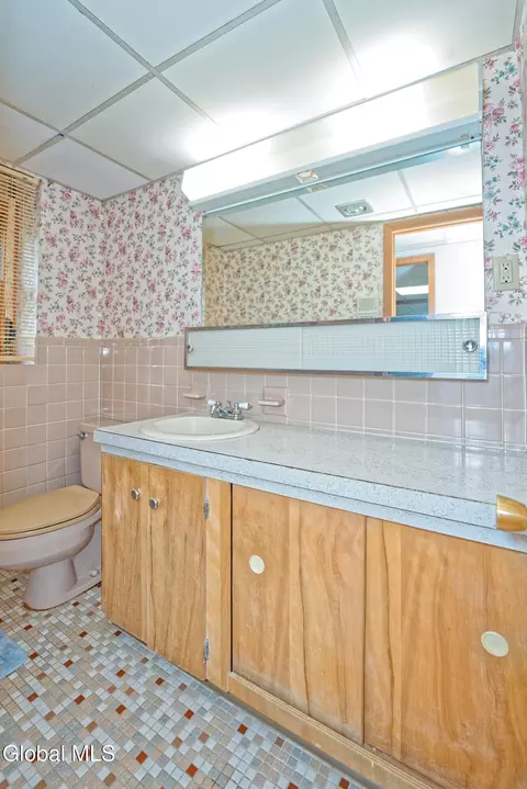 148 Oregon Ave, Schenectady, NY 12304 photo 39