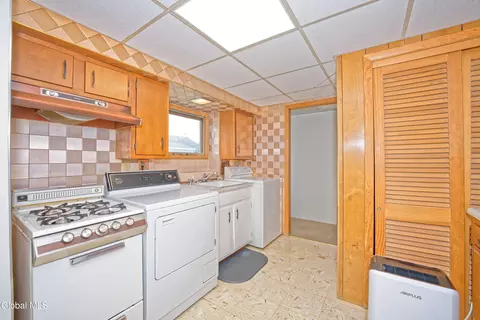 148 Oregon Ave, Schenectady, NY 12304 photo 34