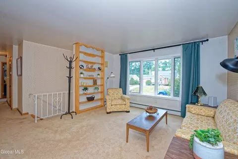 148 Oregon Ave, Schenectady, NY 12304 photo 9