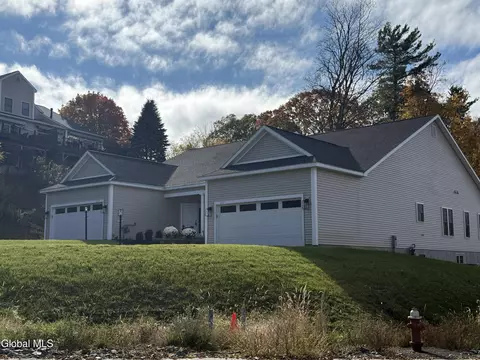 227 Cemetery Rd, Troy, NY 12182