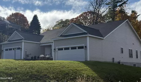 229 Cemetery Rd, Troy, NY 12182