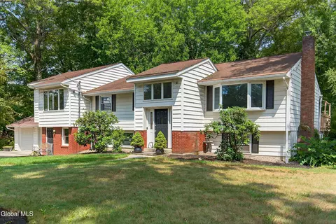 1565 Crescent Rd, Clifton Park, NY 12065