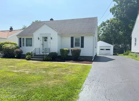8 Prout Ave, Troy, NY 12180