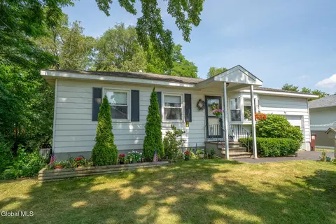 37 Linton Ave, Albany, NY 12205