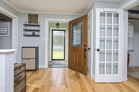 Entry Way - 4 Albright Pl, Delmar, NY 12054 photo 1 of 6
