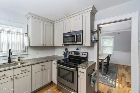 Kitchen - 4 Albright Pl, Delmar, NY 12054 photo 3 of 3