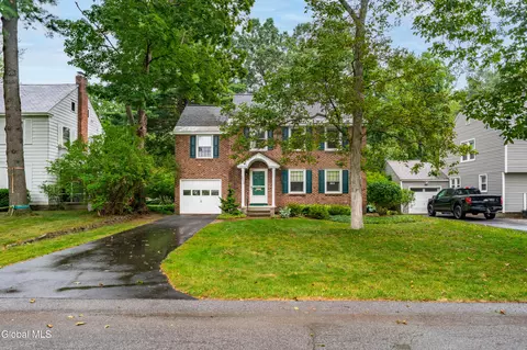 2013 Salem Rd, Niskayuna, NY 12309