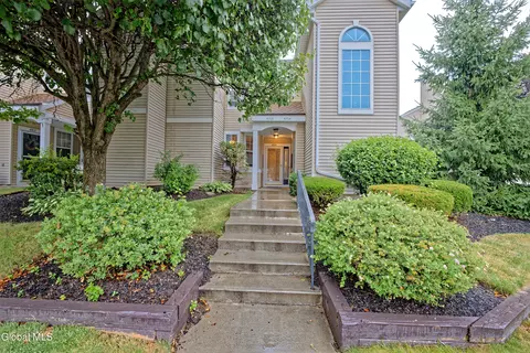 4704 S Foxwood Dr, Clifton Park, NY 12065