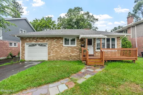 92 Daytona Ave, Albany, NY 12203
