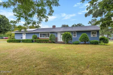 9 Westmore Ave, Queensbury, NY 12804