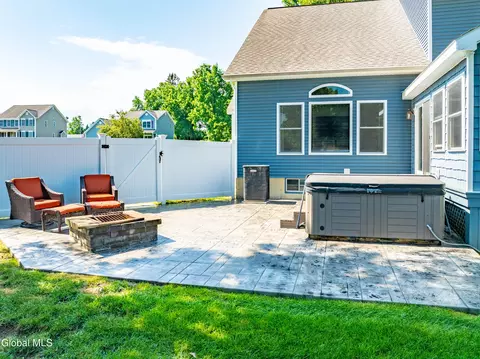 Exterior - 2 Amanda Way, Niskayuna, NY 12309 photo 7 of 12