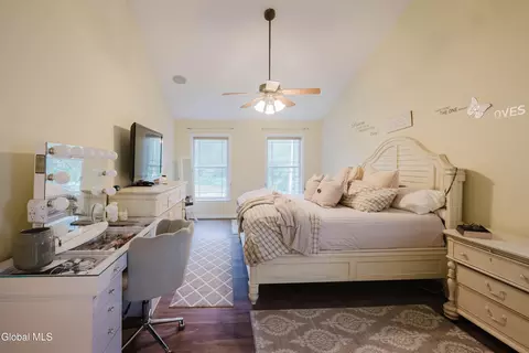 Bedroom - 2 Amanda Way, Niskayuna, NY 12309 photo 1 of 5