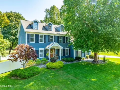 Exterior - 2 Amanda Way, Niskayuna, NY 12309 photo 2 of 12