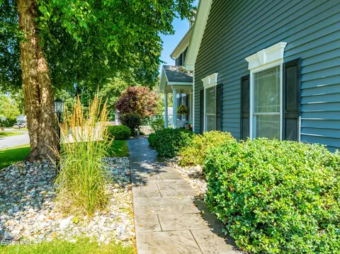 Exterior - 2 Amanda Way, Niskayuna, NY 12309 photo 5 of 12